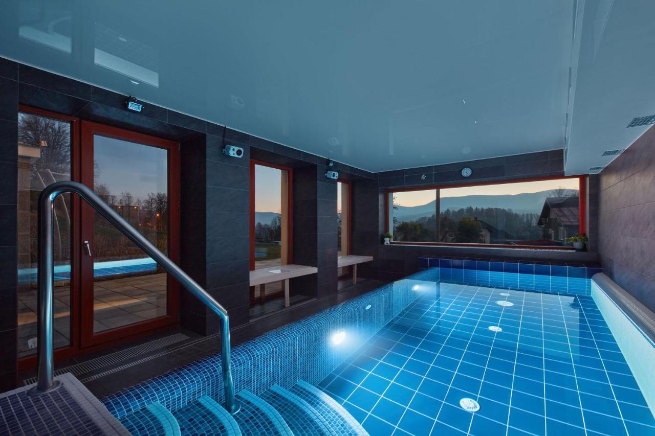 Hotel Slunny Dvur Jeseník Esterno foto