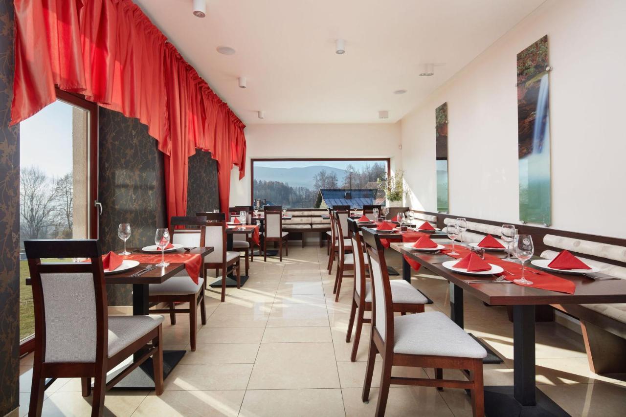 Hotel Slunny Dvur Jeseník Esterno foto