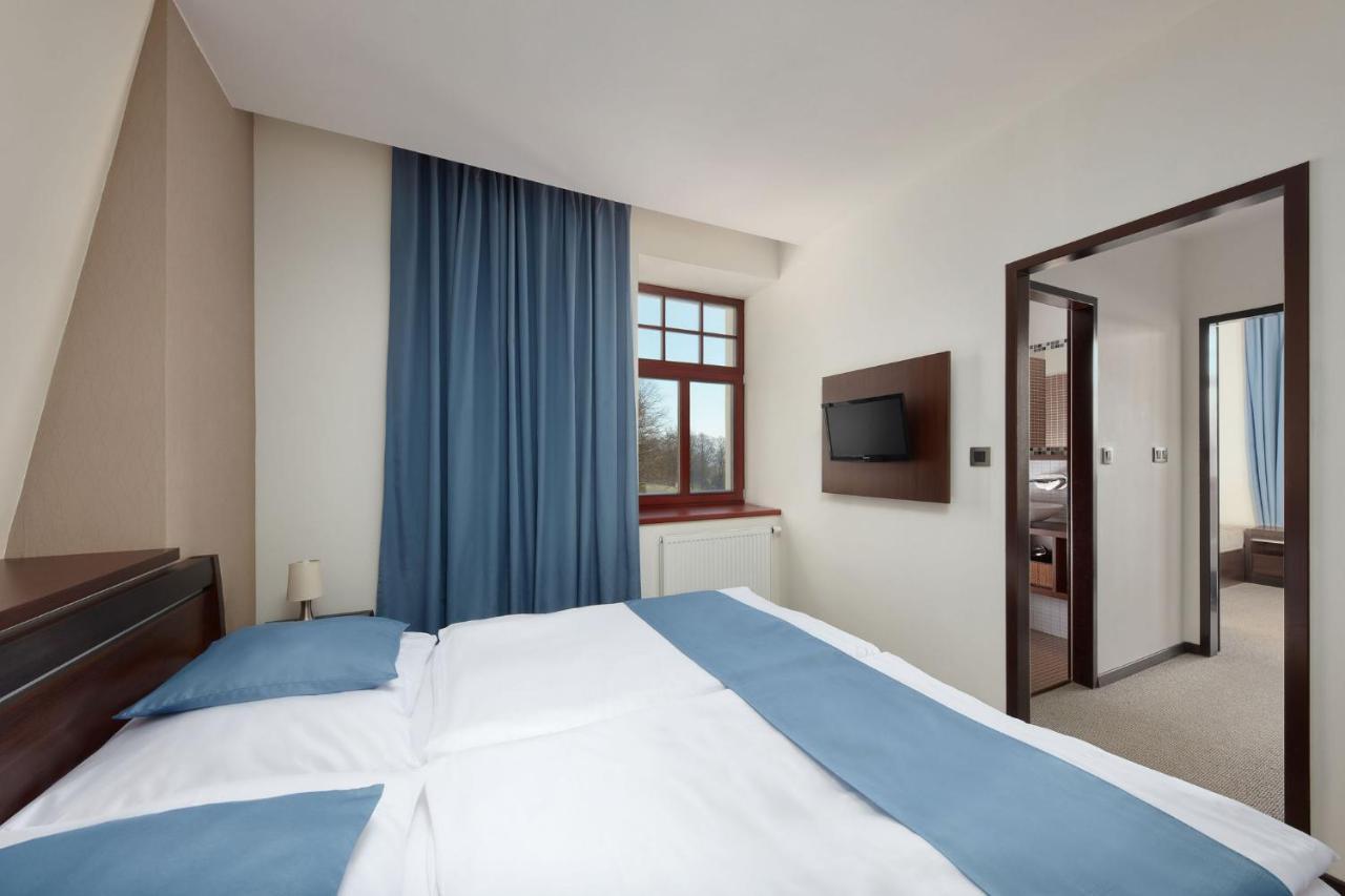 Hotel Slunny Dvur Jeseník Esterno foto