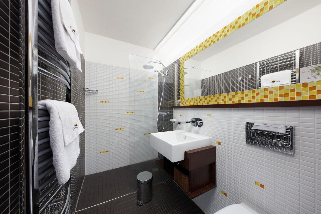 Hotel Slunny Dvur Jeseník Esterno foto