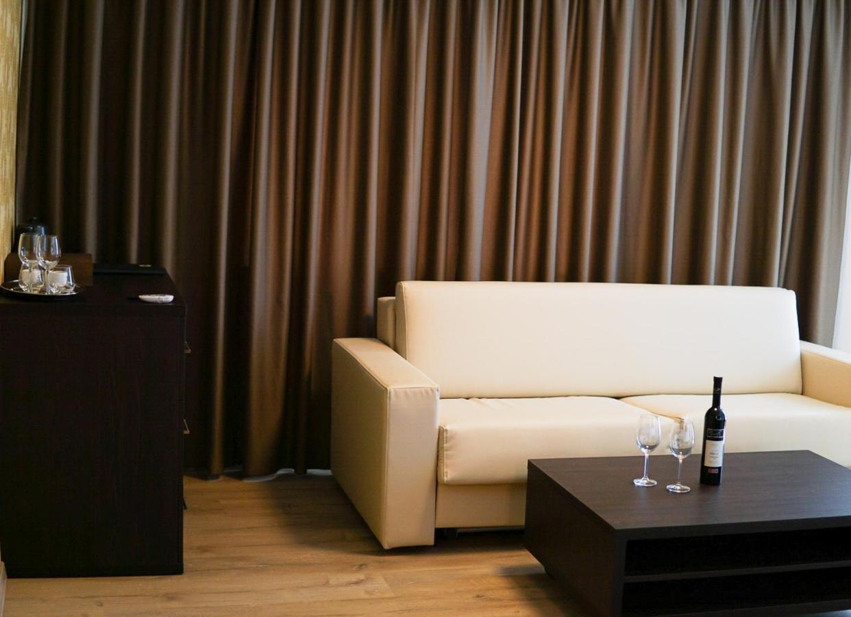 Hotel Slunny Dvur Jeseník Esterno foto