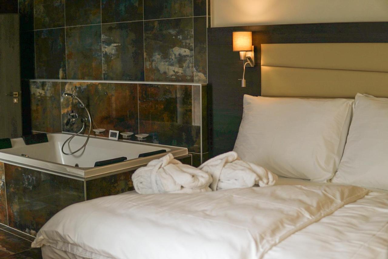 Hotel Slunny Dvur Jeseník Esterno foto