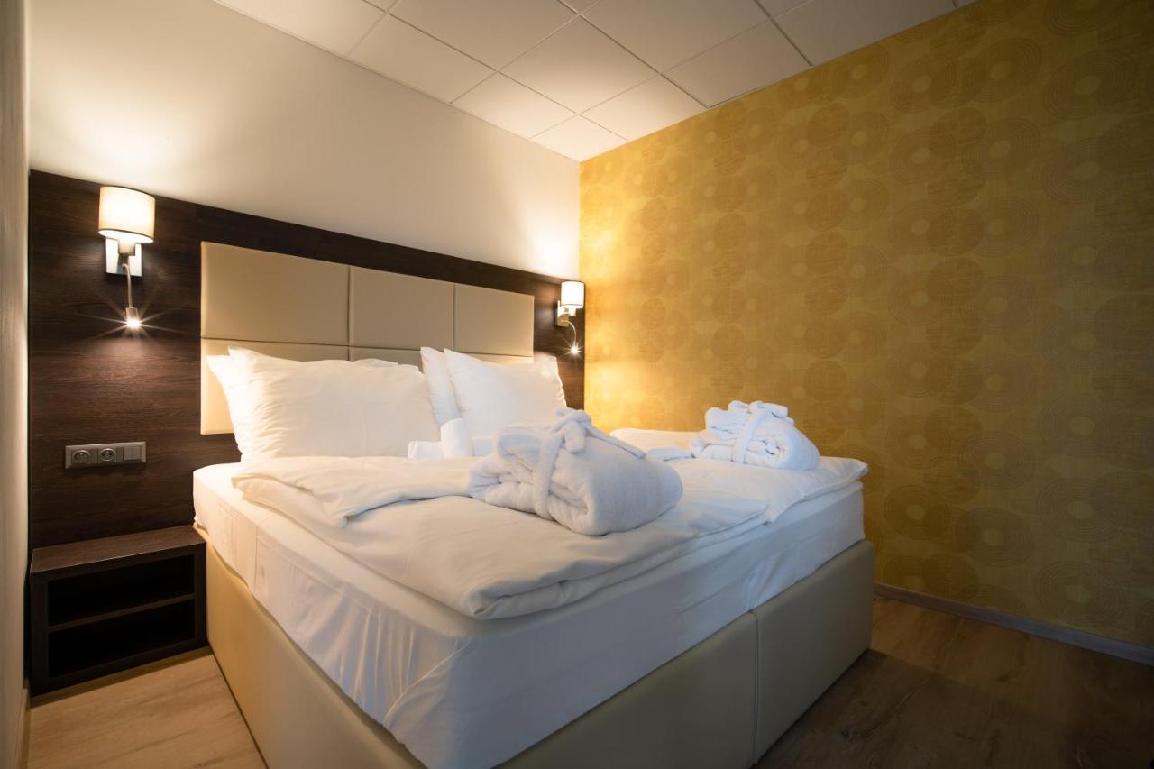 Hotel Slunny Dvur Jeseník Esterno foto