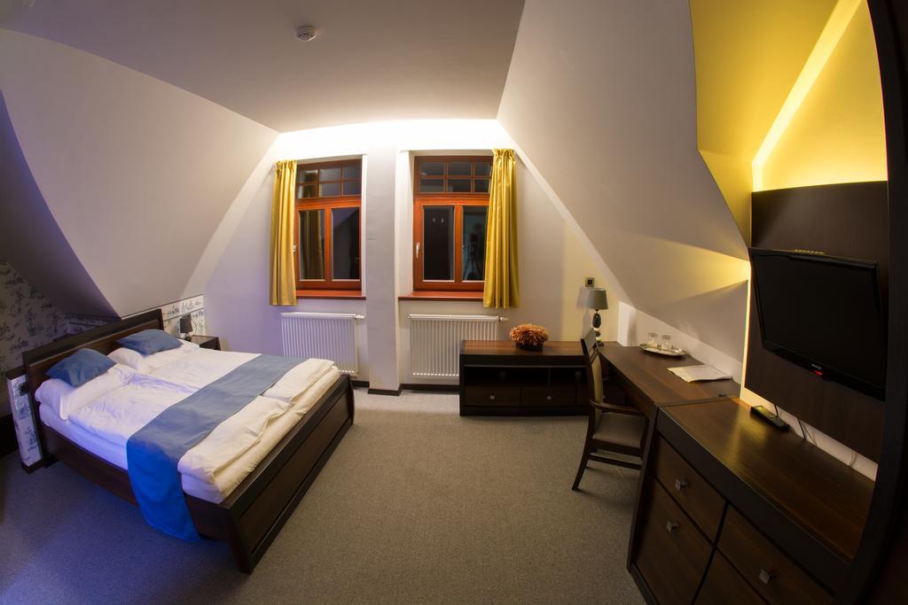 Hotel Slunny Dvur Jeseník Esterno foto